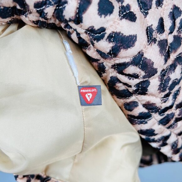 Lands’ End Animal Print Puffer Coat Size Medium Cozy - Picture 5 of 6